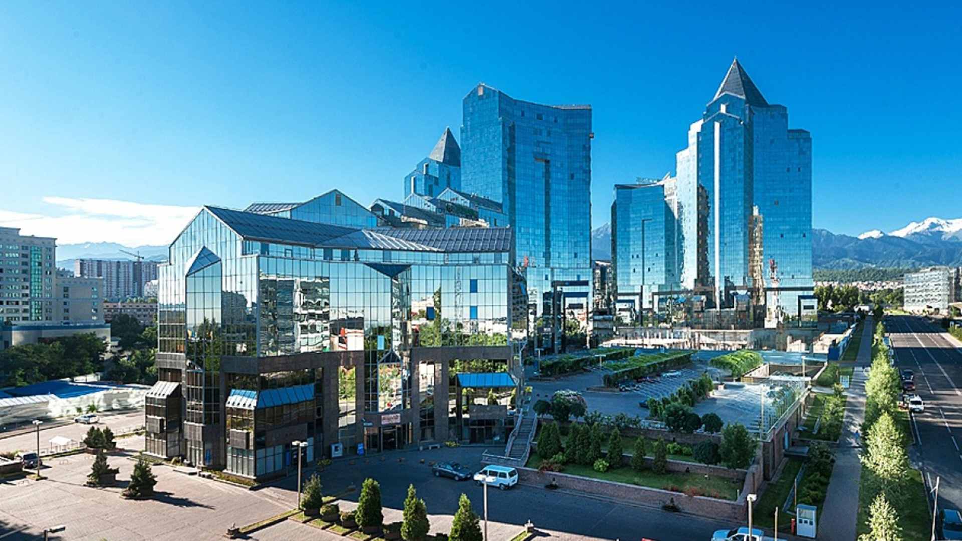 ЖК Нурлы Тау в Алматы